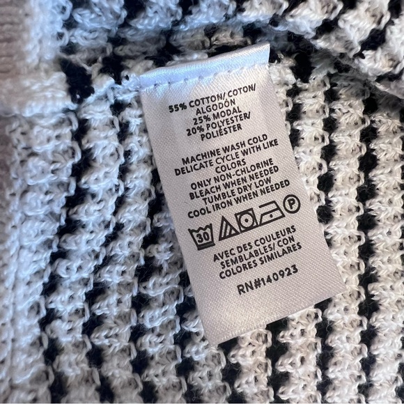 NEW ANN TAYLOR Black and white Striped Button Up Sweater - Picture 6 of 6